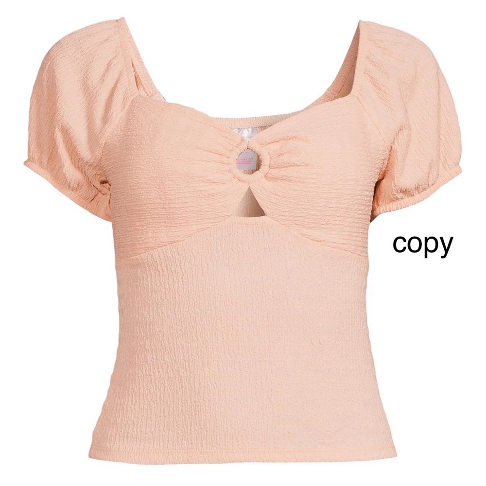 NWOT No Boundaries Juniors Pucker Knit Keyhole Top